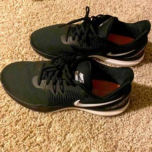 Nike women’s training shoes black